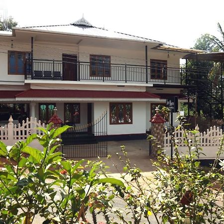 Loveshore Homestay Munnar Anachal Extérieur photo